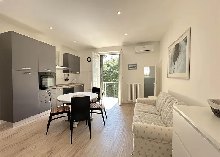 Lejlighed Borgo Verde-5 Minutes From The Station *