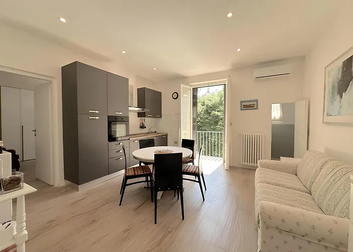 Lejlighed Borgo Verde-5 Minutes From The Station *